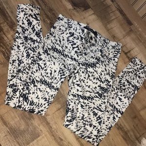 J brand black and white spotted jeans